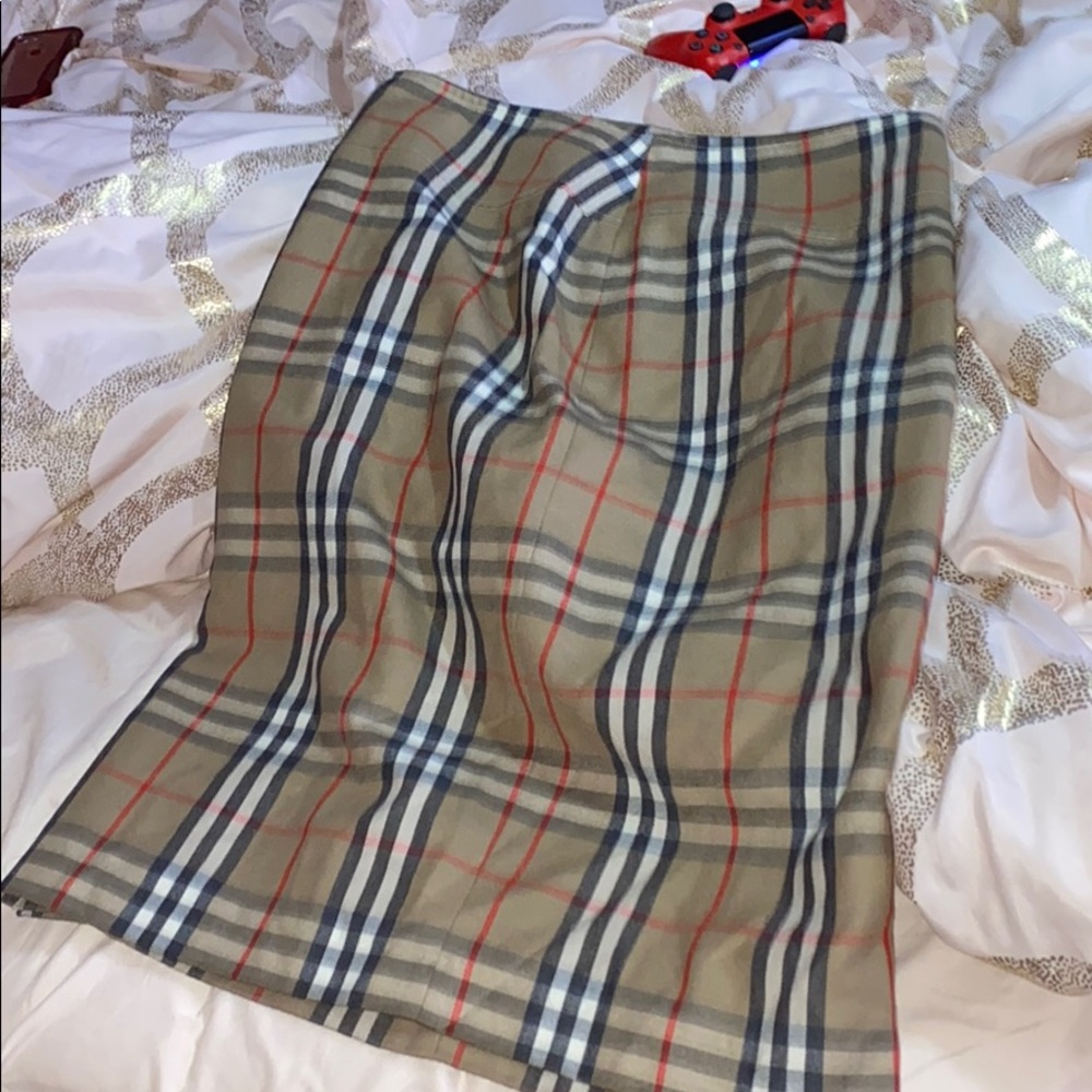 Burberry skirt